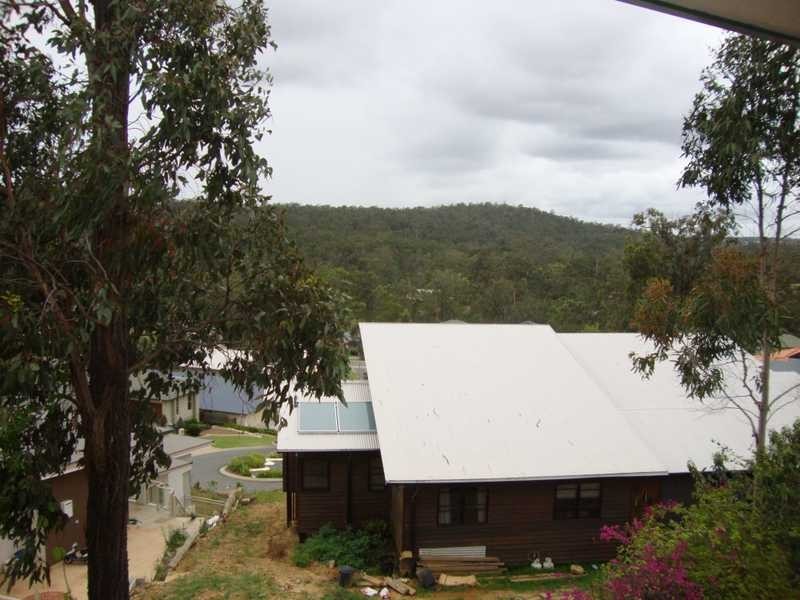 5 Whitewood Crescent, Brookwater QLD 4300