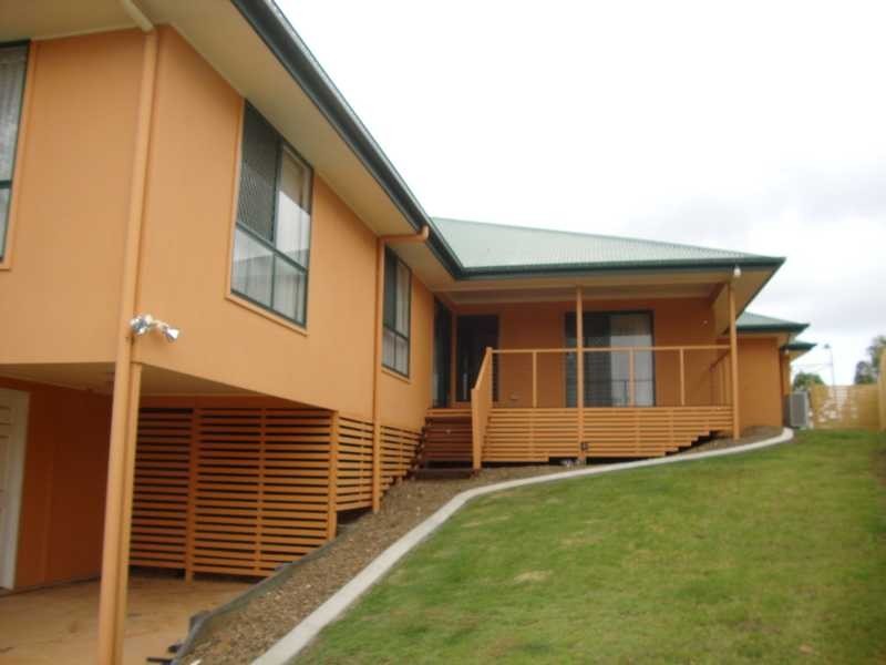 5 Whitewood Crescent, Brookwater QLD 4300