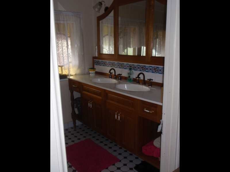 4 Warrell Street, West Ipswich QLD 4305