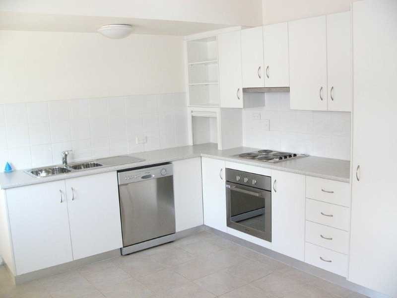 27 Alice Street, Silkstone QLD 4304