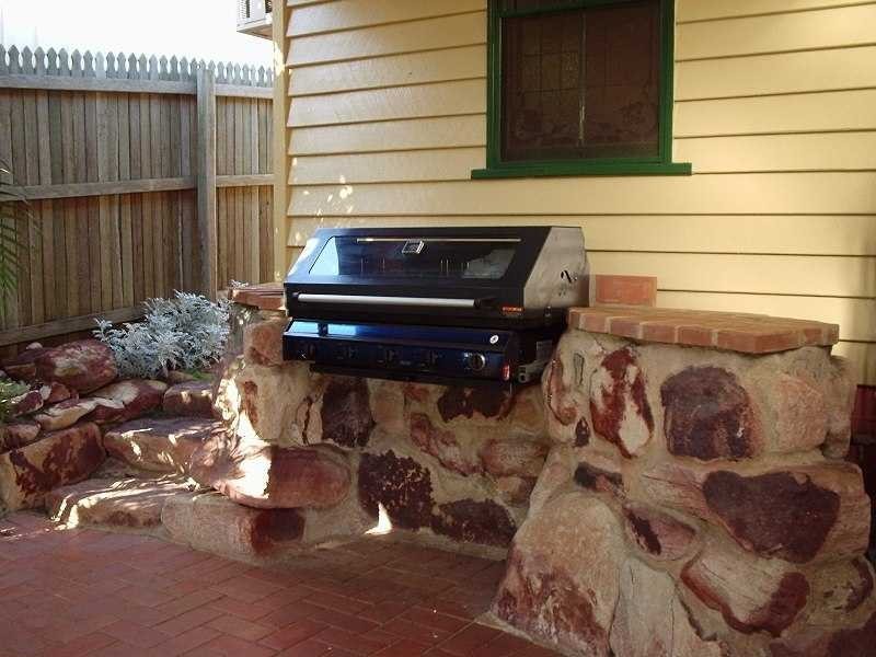 2 Thomas Street, Sadliers Crossing QLD 4305