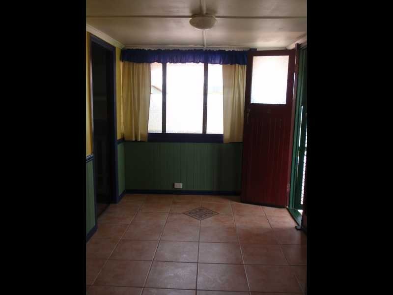 2 Thomas Street, Sadliers Crossing QLD 4305