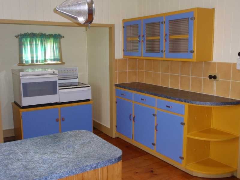 2 Thomas Street, Sadliers Crossing QLD 4305