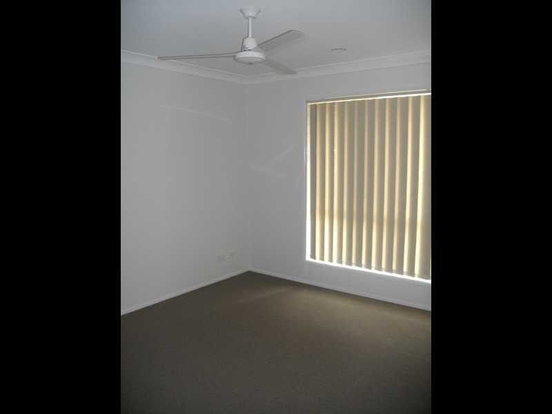 6 Weymouth Street, Bundamba QLD 4304