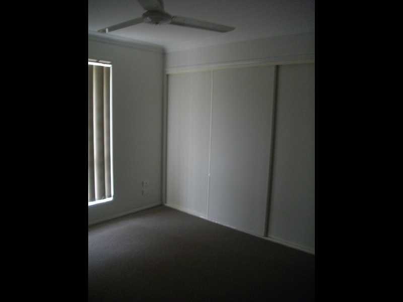 6 Weymouth Street, Bundamba QLD 4304