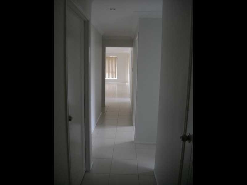 6 Weymouth Street, Bundamba QLD 4304