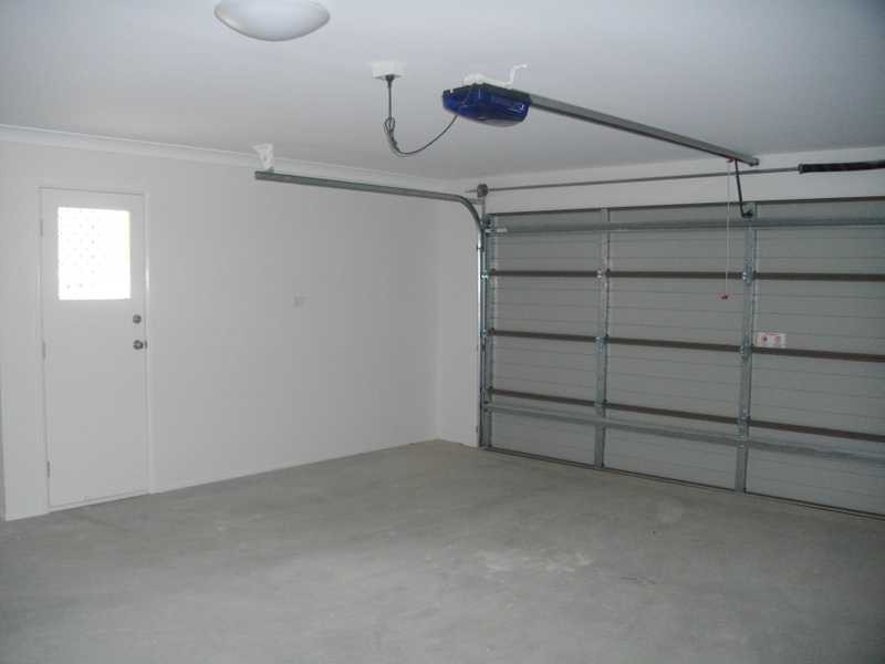 6 Weymouth Street, Bundamba QLD 4304