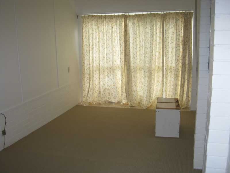 1 Edinburgh Street, Eastern Heights QLD 4305