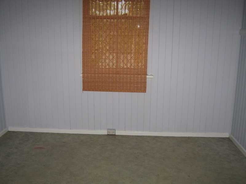 147 South Station Road, Silkstone QLD 4304