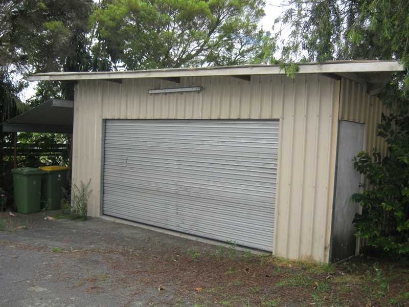 147 South Station Road, Silkstone QLD 4304