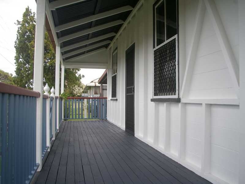 49 Lusitania Street, Newtown QLD 4305