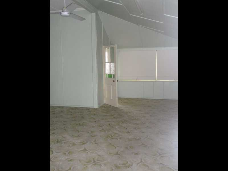 8 Whitehill Road, Newtown QLD 4305