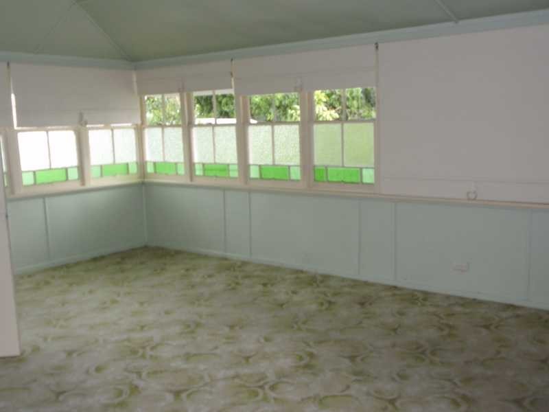 8 Whitehill Road, Newtown QLD 4305