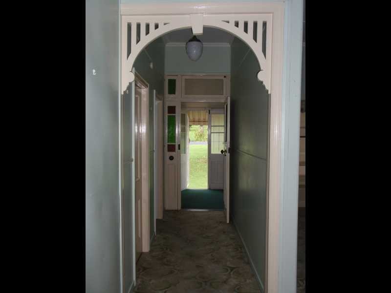 8 Whitehill Road, Newtown QLD 4305