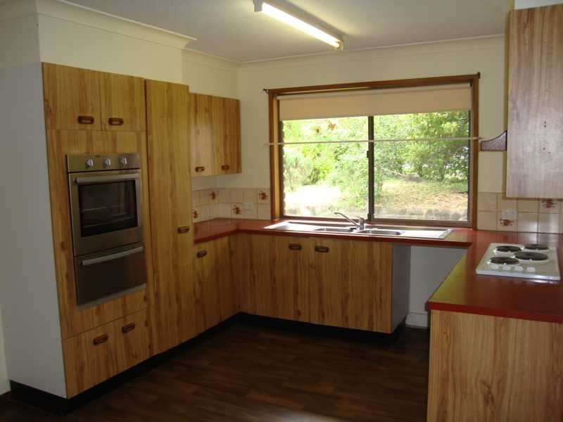 145 Adelong Avenue, Thagoona QLD 4306