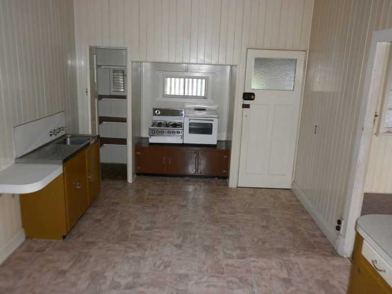 7 Clay Street, West Ipswich QLD 4305