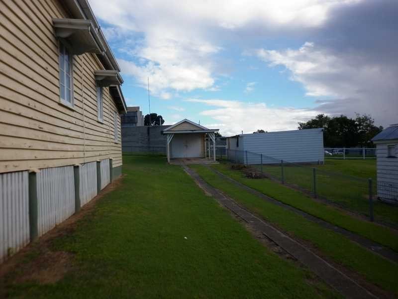 7 Clay Street, West Ipswich QLD 4305