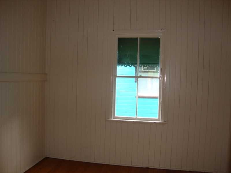 9 Mortimer Street, Ipswich QLD 4305