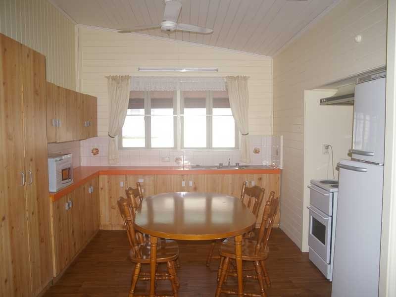 Room 3/71 Warwick Road, Ipswich QLD 4305