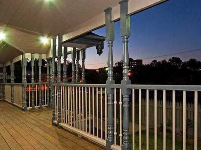 32 Quarry Street, Ipswich QLD 4305