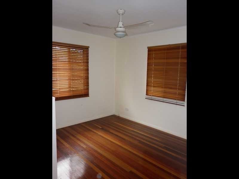 22 Vivian Street, Eastern Heights QLD 4305