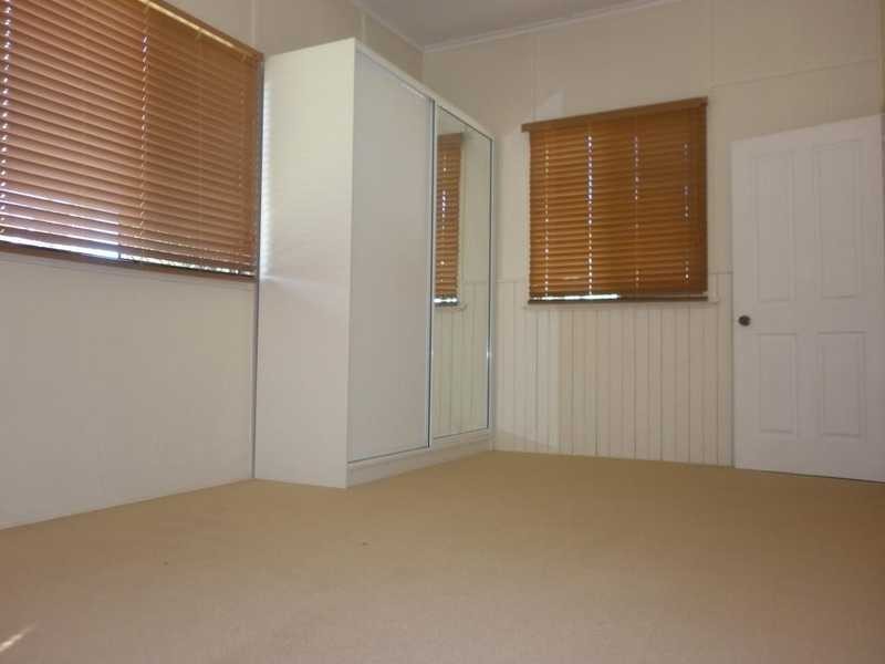 142 Cascade Street, Raceview QLD 4305