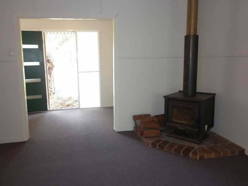 8 Spring Street, East Ipswich QLD 4305