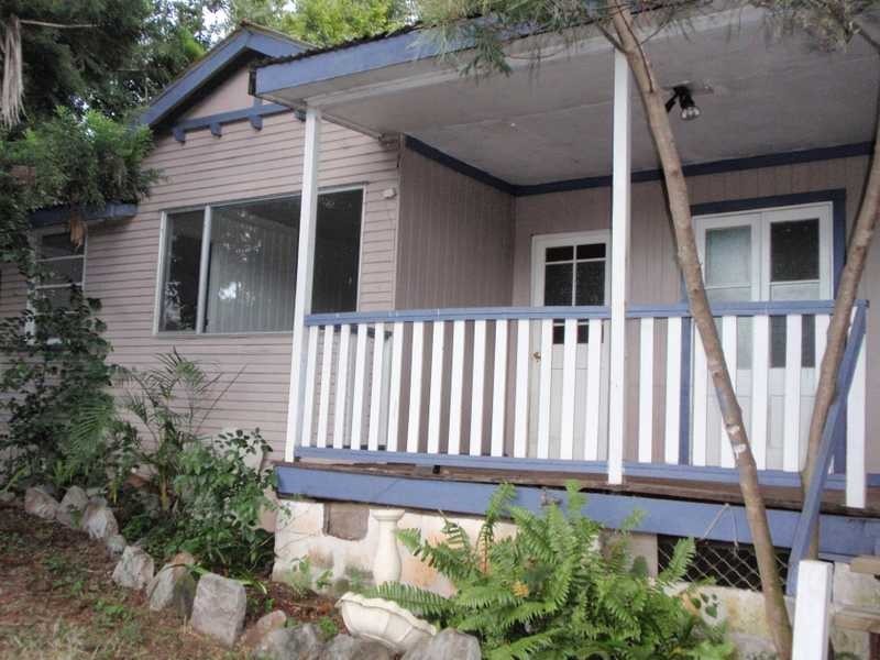 17 Thomas Street, Blackstone QLD 4304