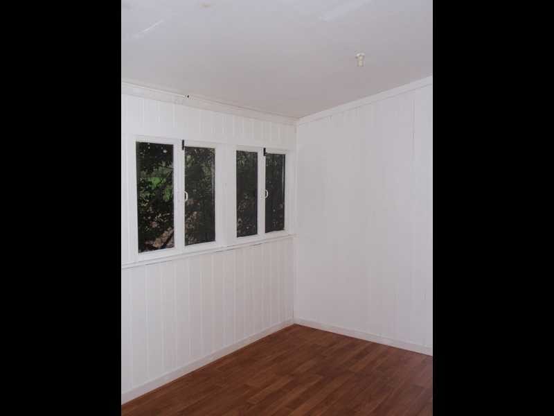 17 Thomas Street, Blackstone QLD 4304