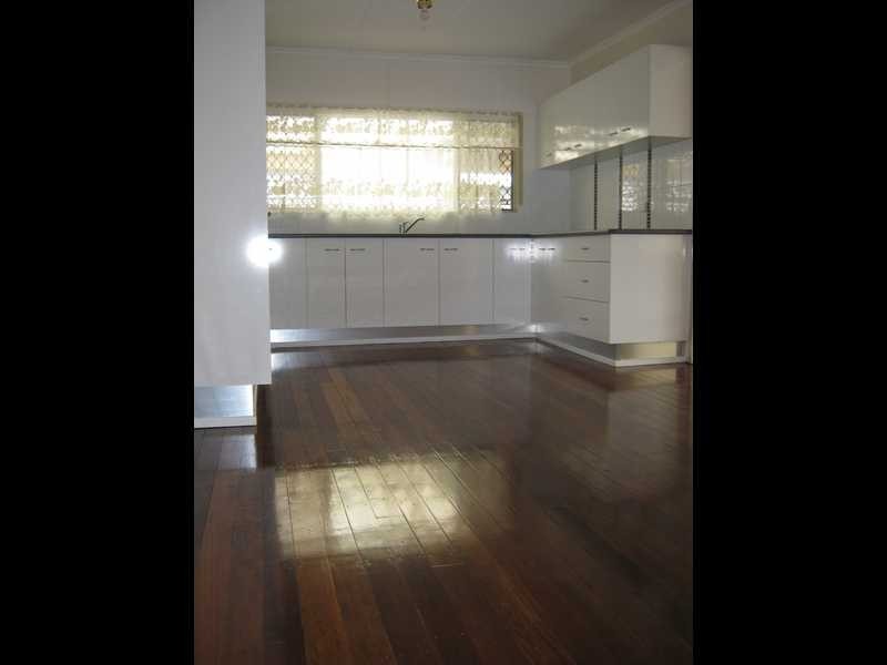 35 Edwards Street, Eastern Heights QLD 4305