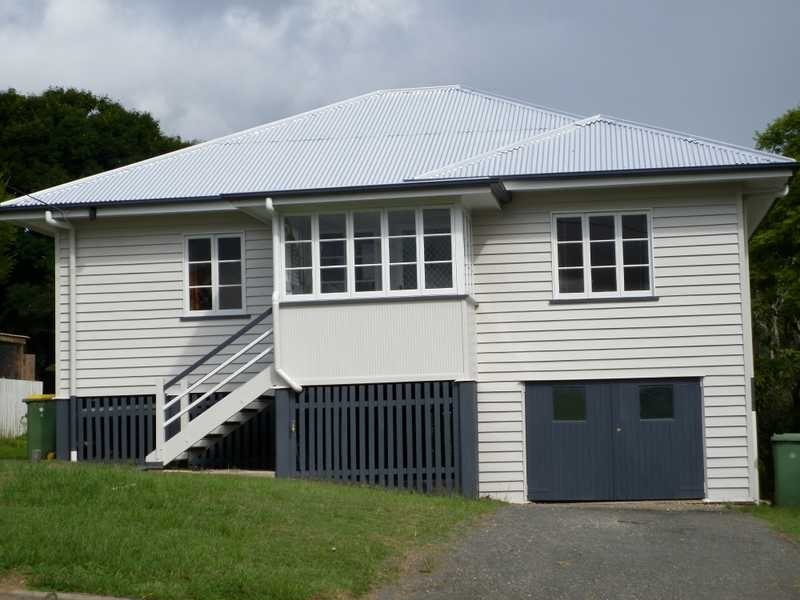 4 Macrae Street, Woodend QLD 4305