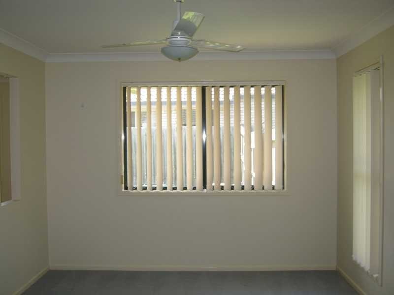 4 Macrae Street, Woodend QLD 4305
