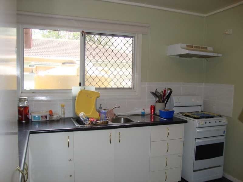 6 Petrie Street, Leichhardt QLD 4305
