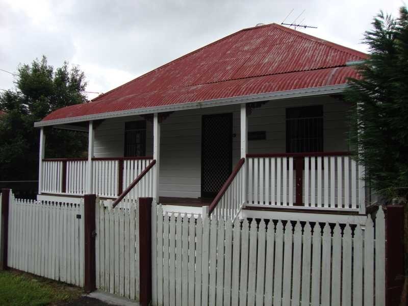 11 Tallon Street, Sadliers Crossing QLD 4305