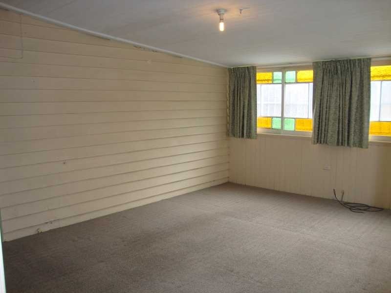 11 Tallon Street, Sadliers Crossing QLD 4305