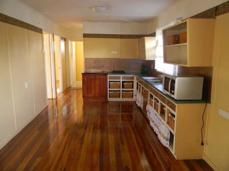 44 Leslie Street, East Ipswich QLD 4305