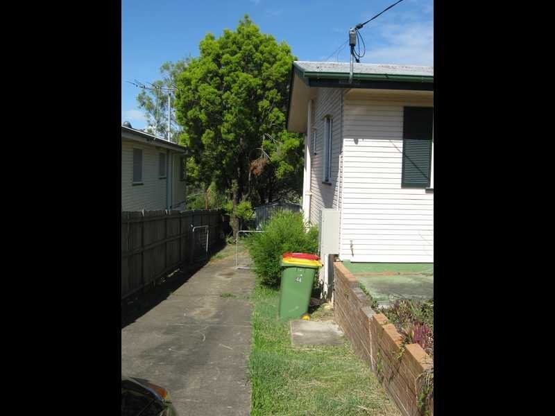 44 Leslie Street, East Ipswich QLD 4305