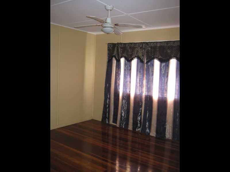 44 Leslie Street, East Ipswich QLD 4305