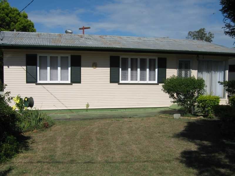 44 Leslie Street, East Ipswich QLD 4305