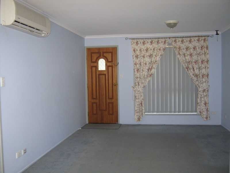 2/1 Brooker Court, Raceview QLD 4305