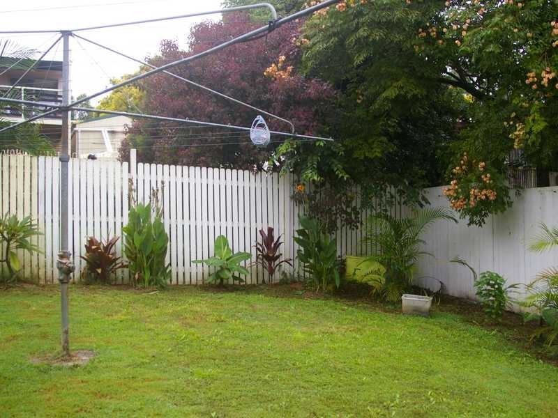 6 Slone Street, Riverview QLD 4303