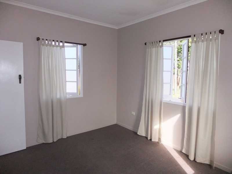 68 Cemetery Road, Eastern Heights QLD 4305