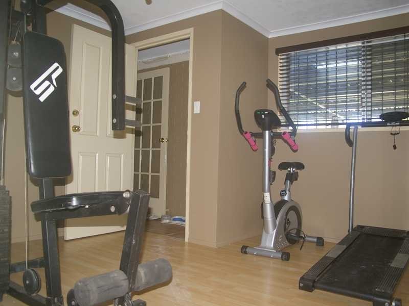 85 Lance Drive, Flinders View QLD 4305