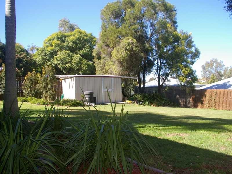 85 Lance Drive, Flinders View QLD 4305