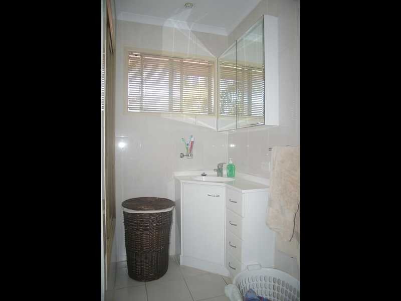 85 Lance Drive, Flinders View QLD 4305