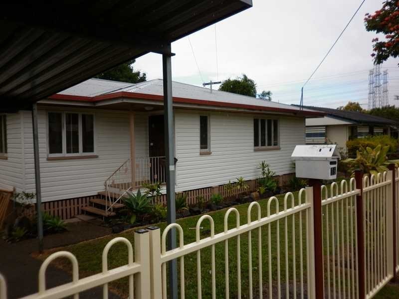 16 Grenadier Circle, Ebbw Vale QLD 4304