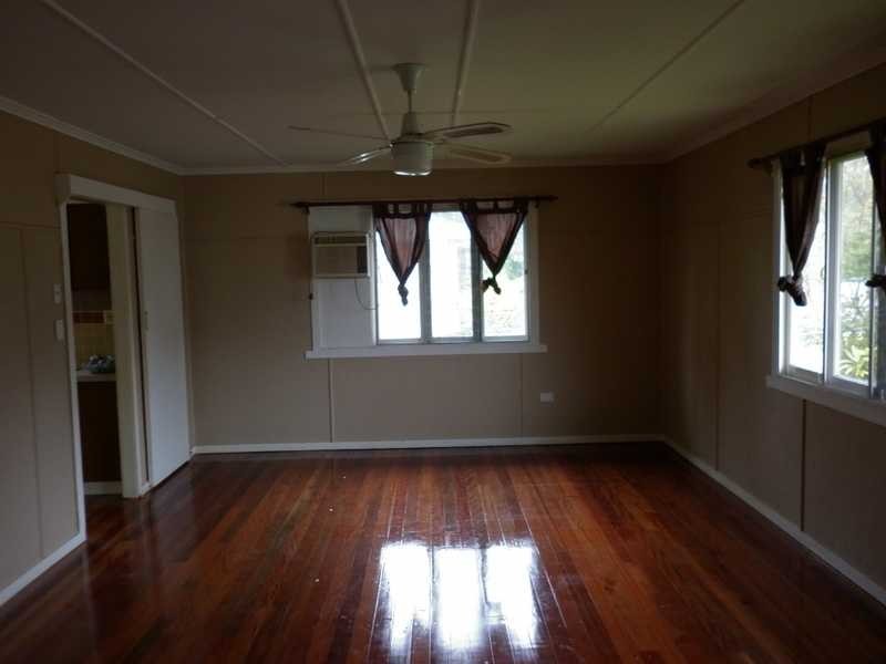 16 Grenadier Circle, Ebbw Vale QLD 4304