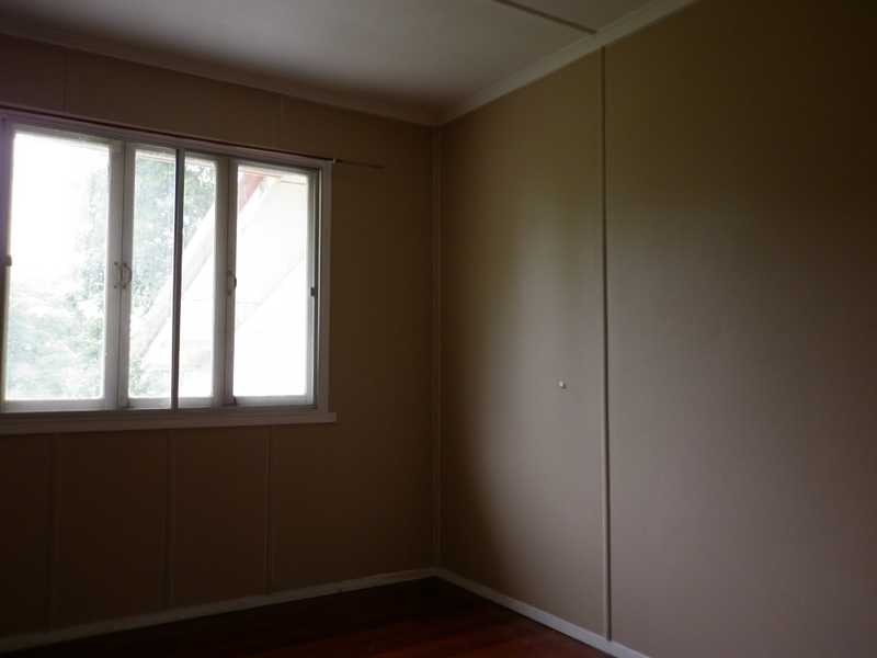 16 Grenadier Circle, Ebbw Vale QLD 4304