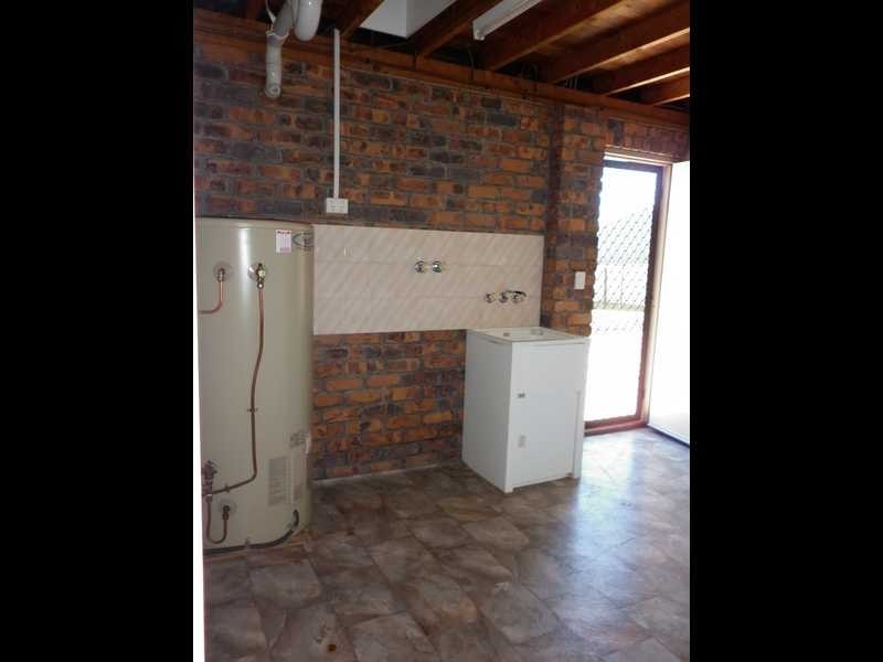 32 Hall Street, Yamanto QLD 4305