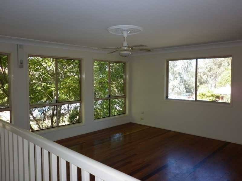 32 Hall Street, Yamanto QLD 4305